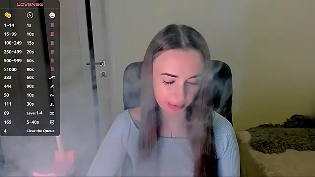 Kimmberr online show from October 21, 3:43 am