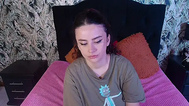 kassandra james online show from June 9, 1:10 pm