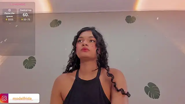 Snapshot of _frida1 chatting on October 6, 1:06 pm frida1 online show from October 6, 1:06 pm
