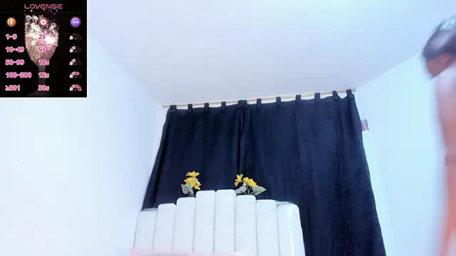 RoxannaBlanche online show from February 7, 12:20 pm