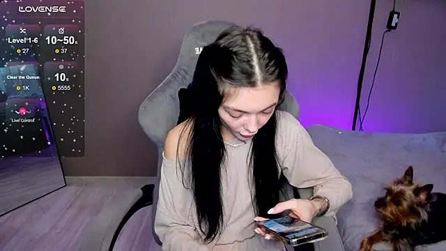 Mariella Adamss online show from March 18, 10:53 am