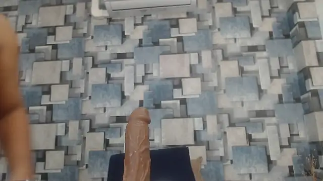 angel dthroatt online show from January 19, 12:12 pm