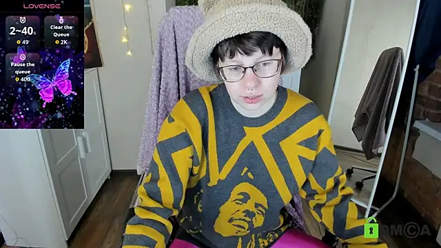 Melissa Wells online show from October 4, 9:52 pm