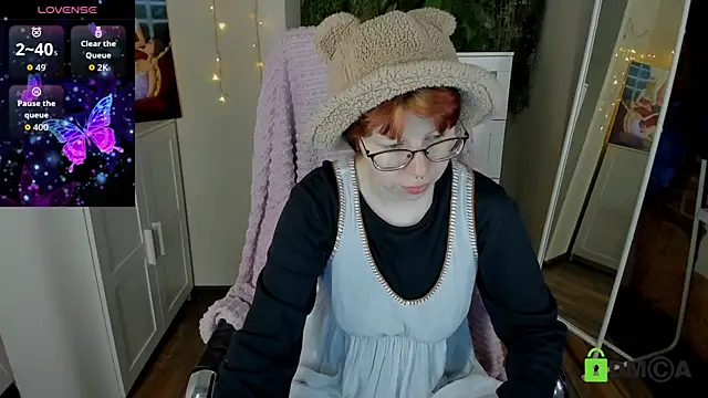 Melissa Wells online show from November 6, 8:37 pm