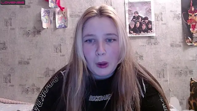 Light Luna online show from November 17, 12:50 pm