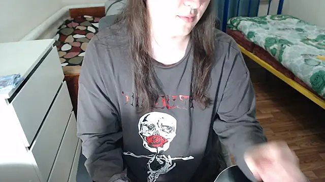 Snapshot of EvaMiron chatting on September 23, 2:48 pm EvaMiron online show from September 23, 2:48 pm