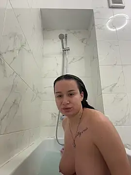 vixennn online show from October 25, 1:19 pm