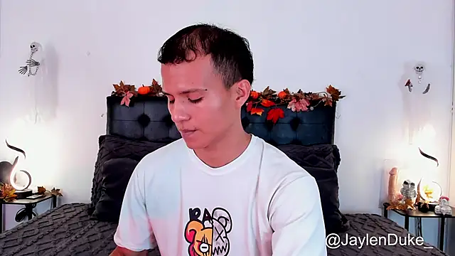 Snapshot of jaylen_and_duke chatting on October 7, 11:14 am jaylen and duke online show from October 7, 11:14 am
