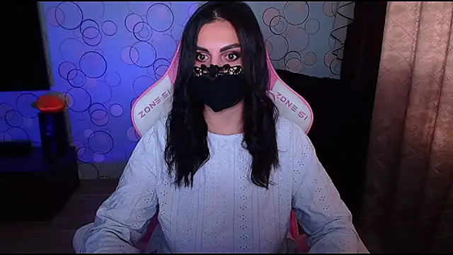 Snapshot of __Yasmina__ chatting on October 14, 4:04 am Yasmina online show from October 14, 4:04 am