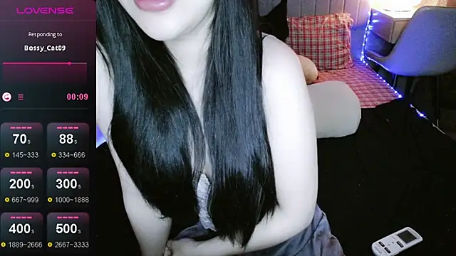 Snapshot of _Viviann_ chatting on October 18, 3:15 pm Viviann online show from October 18, 3:15 pm