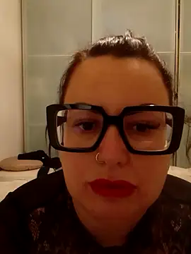 porcona281885 online show from December 15, 4:01 pm