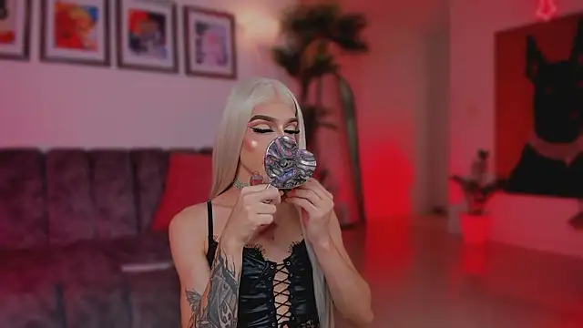 Taylor  foxxx online show from February 6, 4:16 am