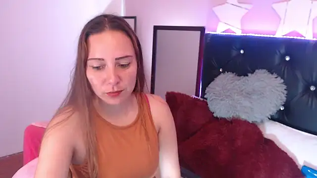 camila delarosa online show from October 7, 2:10 pm