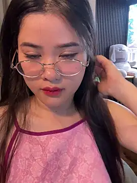 Lynn-babie online show from July 29, 2:44 am