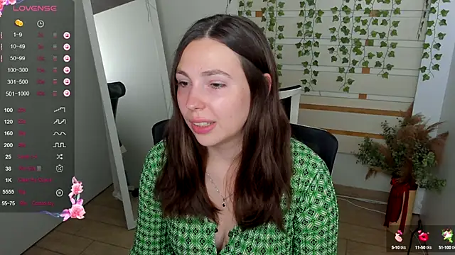 Snapshot of Lexy_flower chatting on September 19, 12:37 pm Lexy flower online show from September 19, 12:37 pm