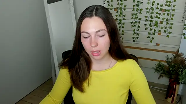 Snapshot of Lexy_flower chatting on September 22, 6:34 am Lexy flower online show from September 22, 6:34 am