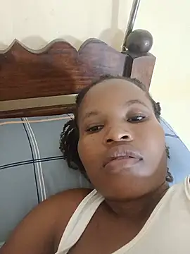 petite babe online show from June 20, 7:39 pm
