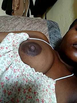 petite babe online show from March 18, 7:08 pm