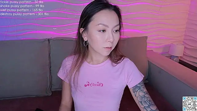 im casey online show from April 5, 6:23 am