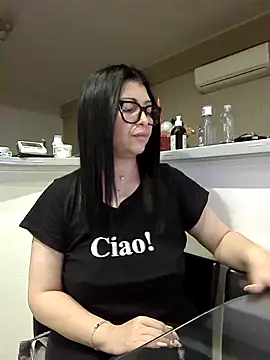 Milf Abigail online show from December 3, 3:20 am