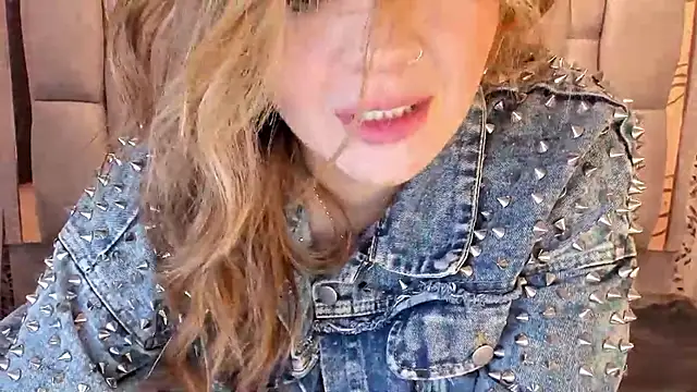Snapshot of KataHot_ chatting on September 12, 8:49 pm KataHot online show from September 12, 8:49 pm