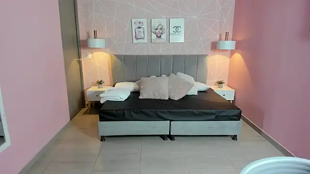 Snapshot of zara__sweet chatting on September 30, 1:17 pm zara sweet online show from September 30, 1:17 pm