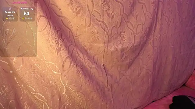 Kylie2211 online show from December 15, 11:54 pm