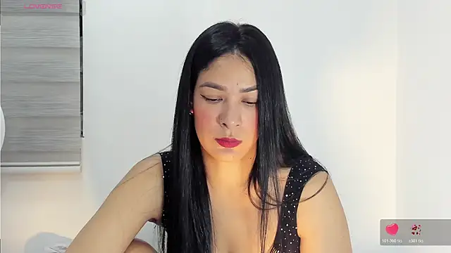 bella hadid1  online show from November 1, 1:54 am