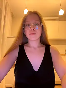 Eva Weyne online show from October 1, 6:02 pm