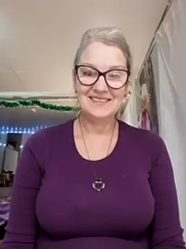 irinamaux online show from November 27, 6:27 am