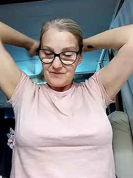 irinamaux online show from October 8, 11:58 am