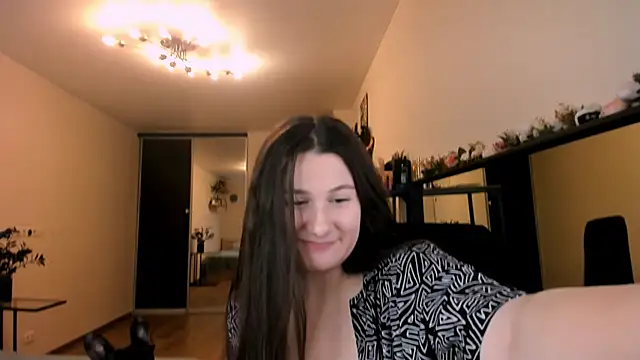 Snapshot of -13- chatting on September 20, 3:10 pm -13- online show from September 20, 3:10 pm