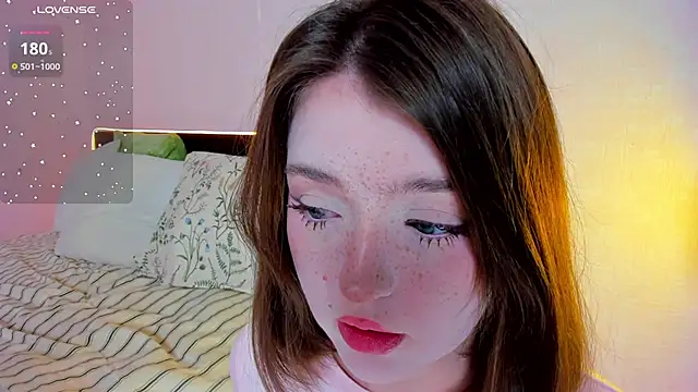 lexxxxxxi online show from April 19, 6:43 pm