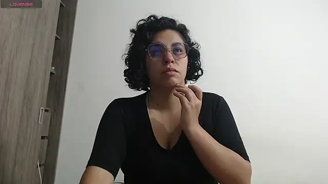 Anne purple online show from December 5, 4:52 pm