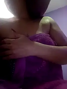 Laura martin  online show from April 7, 11:12 am