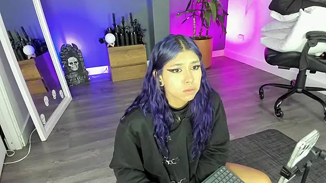 Raven Witch  online show from June 4, 6:34 pm