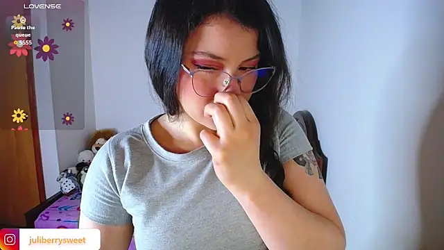 juli05star20 online show from October 21, 3:10 am