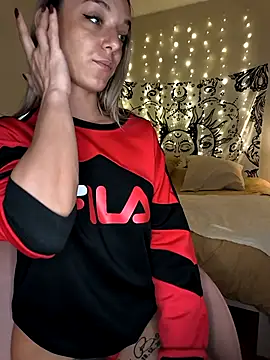 Nikiita X online show from November 12, 2:15 pm