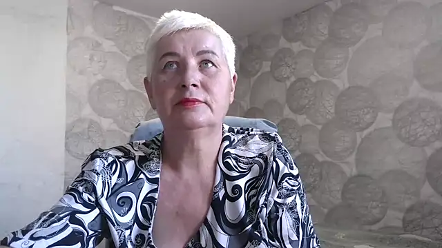 Snapshot of NicoleOlla chatting on October 17, 9:23 am NicoleOlla online show from October 17, 9:23 am