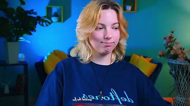 Snapshot of RocKStone_ chatting on December 2, 7:10 am RocKStone  online show from December 2, 7:10 am