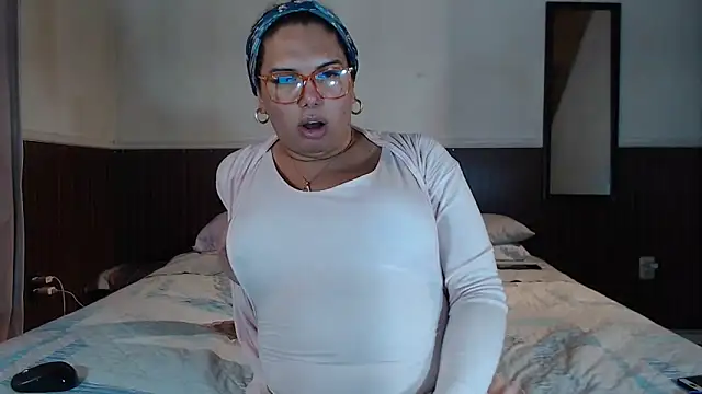 flowerdirtty online show from March 29, 1:04 am