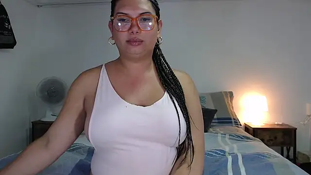 flowerdirtty online show from November 18, 8:32 pm