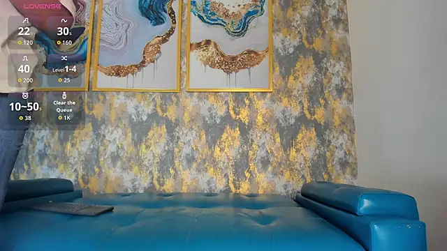 MonicaSchwartz online show from December 17, 8:46 pm