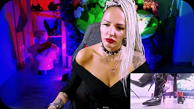 MonicaMaxwel online show from September 26, 11:52 am