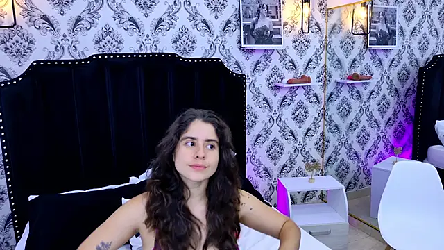 LexaDeRusso online show from April 19, 7:49 pm