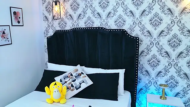 LexaDeRusso online show from November 12, 7:45 pm