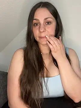 Loella-Rose online show from April 11, 10:02 pm