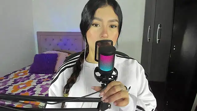 youpinkgirl  online show from November 12, 10:19 pm