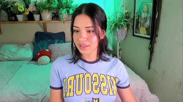 MiaaRose online show from November 25, 8:20 pm