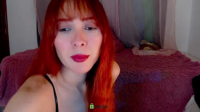 Snapshot of lanaturner_ chatting on October 11, 12:04 am lanaturner online show from October 11, 12:04 am